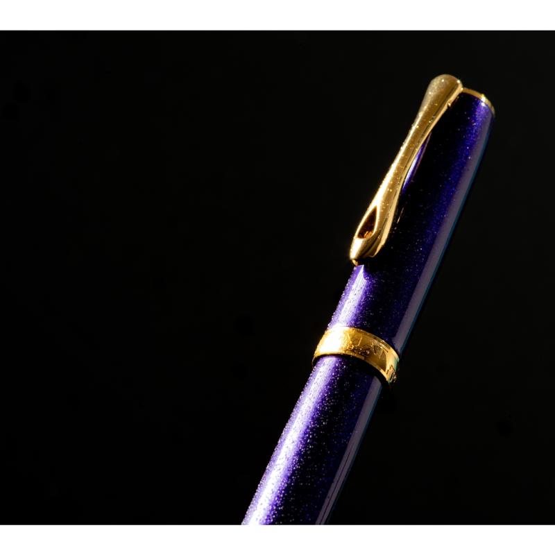 Diplomat Drehbleistift 0.7 Excellence A² violet rain gold